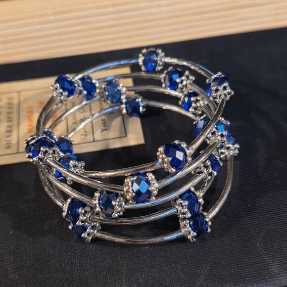 Silver Tone Crystal Wrap Bracelet With Blue Faceted Beads & Filigree Details - Picture 7 of 7
